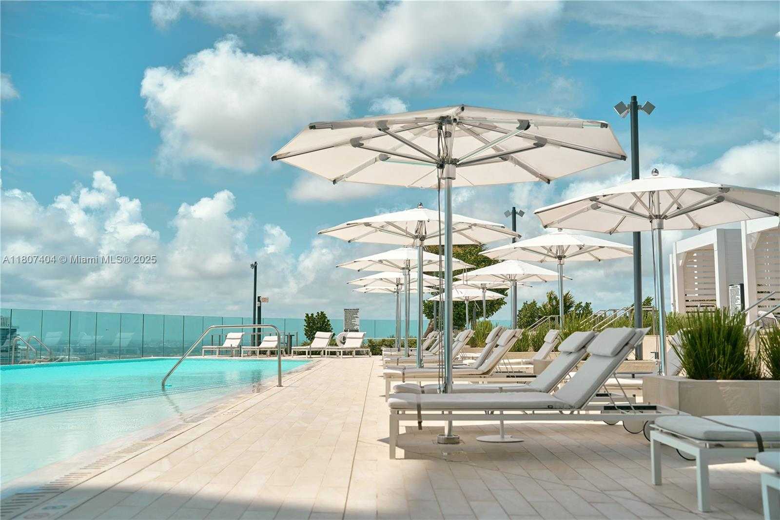 Small Image of 300 BISCAYNE BLVD WAY #3509, Miami Number 44