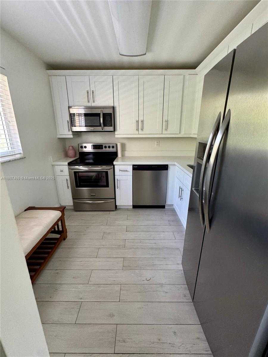 Small Image of 7860 CAMINO REAL #L-306, Miami Number 2
