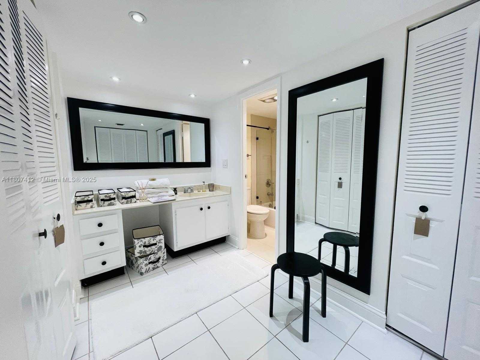 Small Image of 20301 WEST COUNTRY CLUB DR #1226, Aventura Number 22