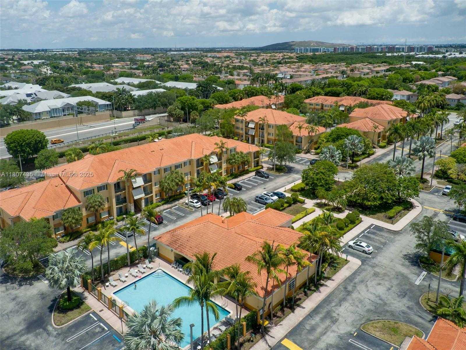Small Image of 7330 NORTH WEST 114TH AVE #304-5, Doral Number 42