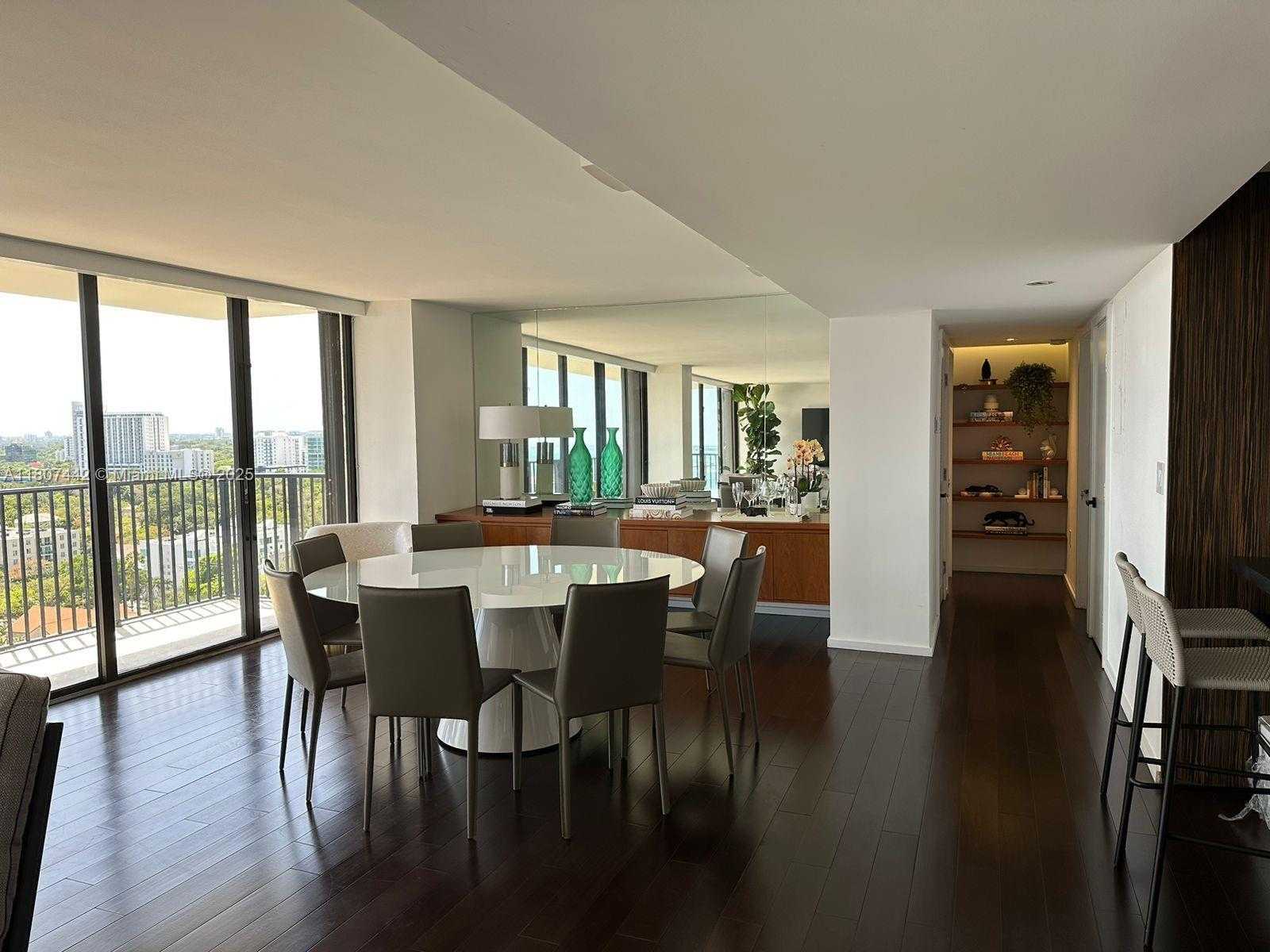 Small Image of 1450 BRICKELL BAY DR #1907, Miami Number 3