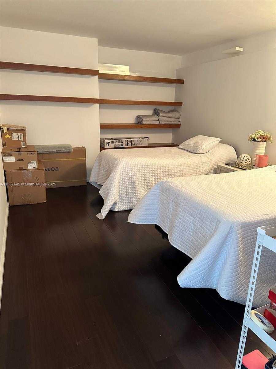 Small Image of 1450 BRICKELL BAY DR #1907, Miami Number 6