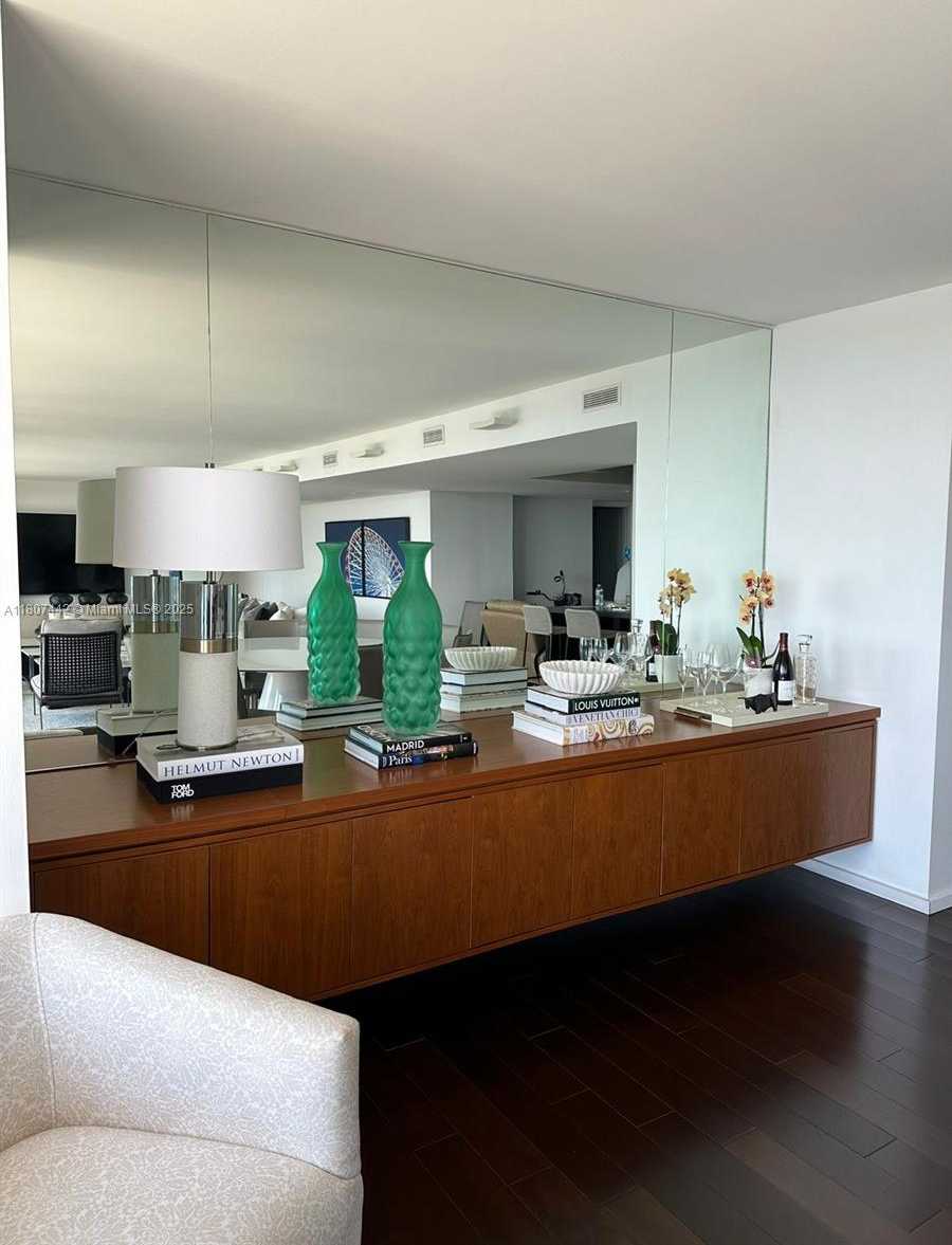 Small Image of 1450 BRICKELL BAY DR #1907, Miami Number 8
