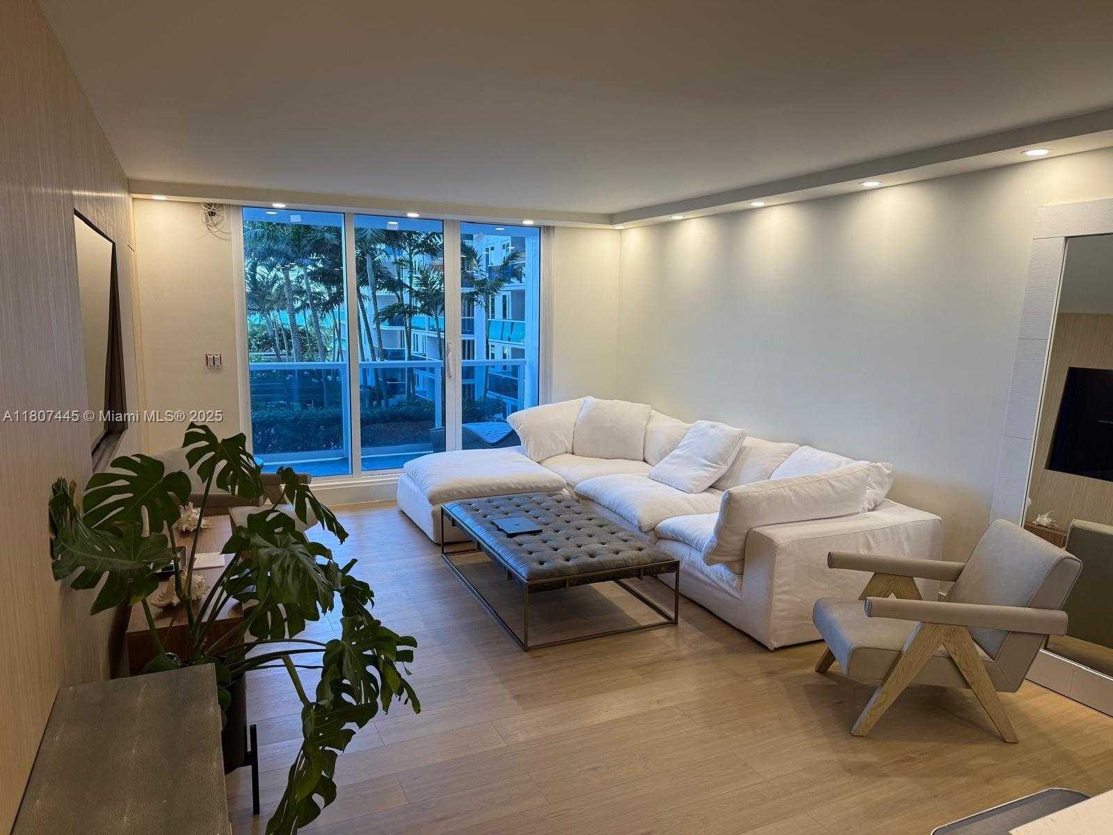 Small Image of 2301 COLLINS AVE #525, Miami Beach Number 10