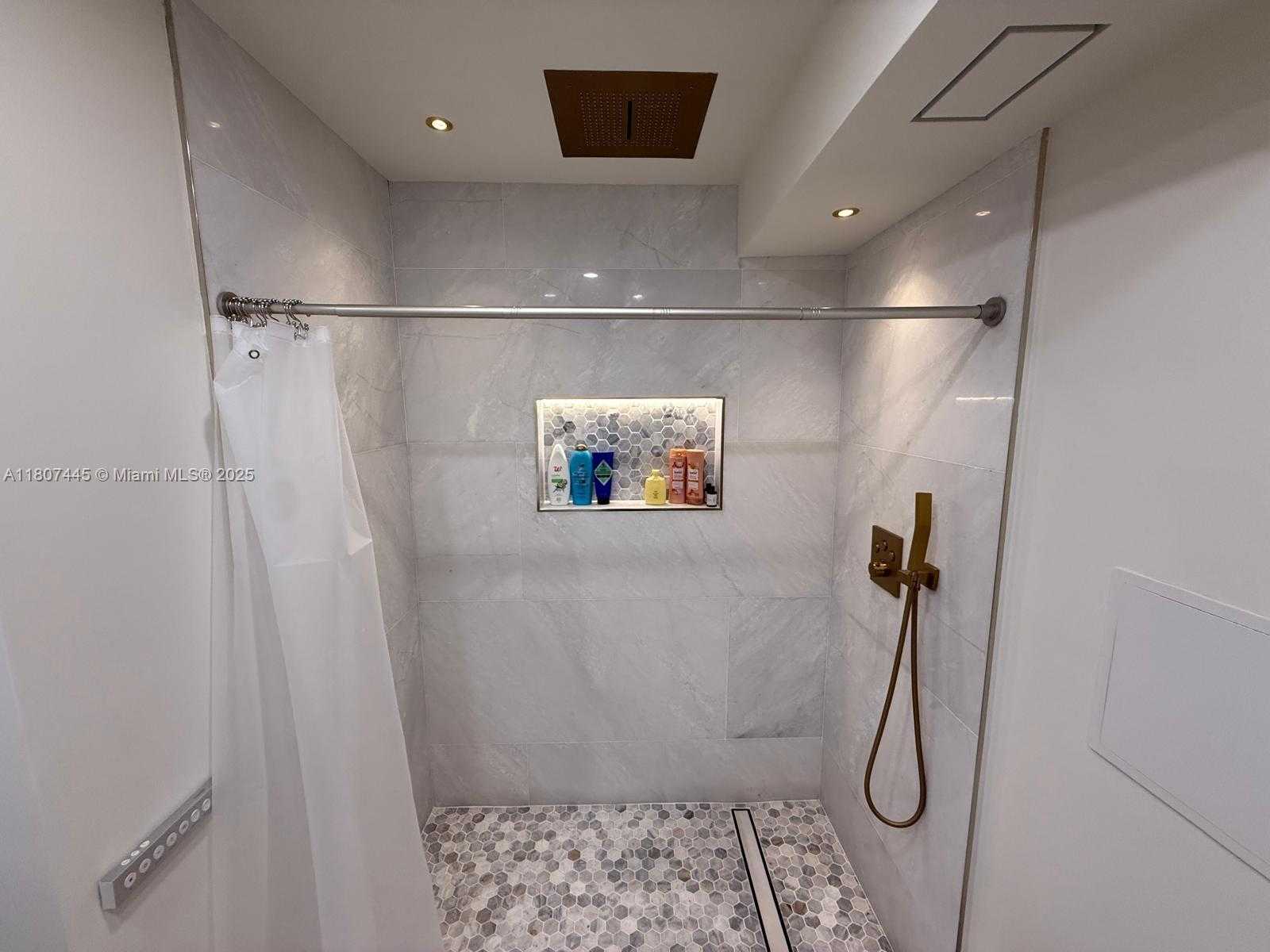 Small Image of 2301 COLLINS AVE #525, Miami Beach Number 13
