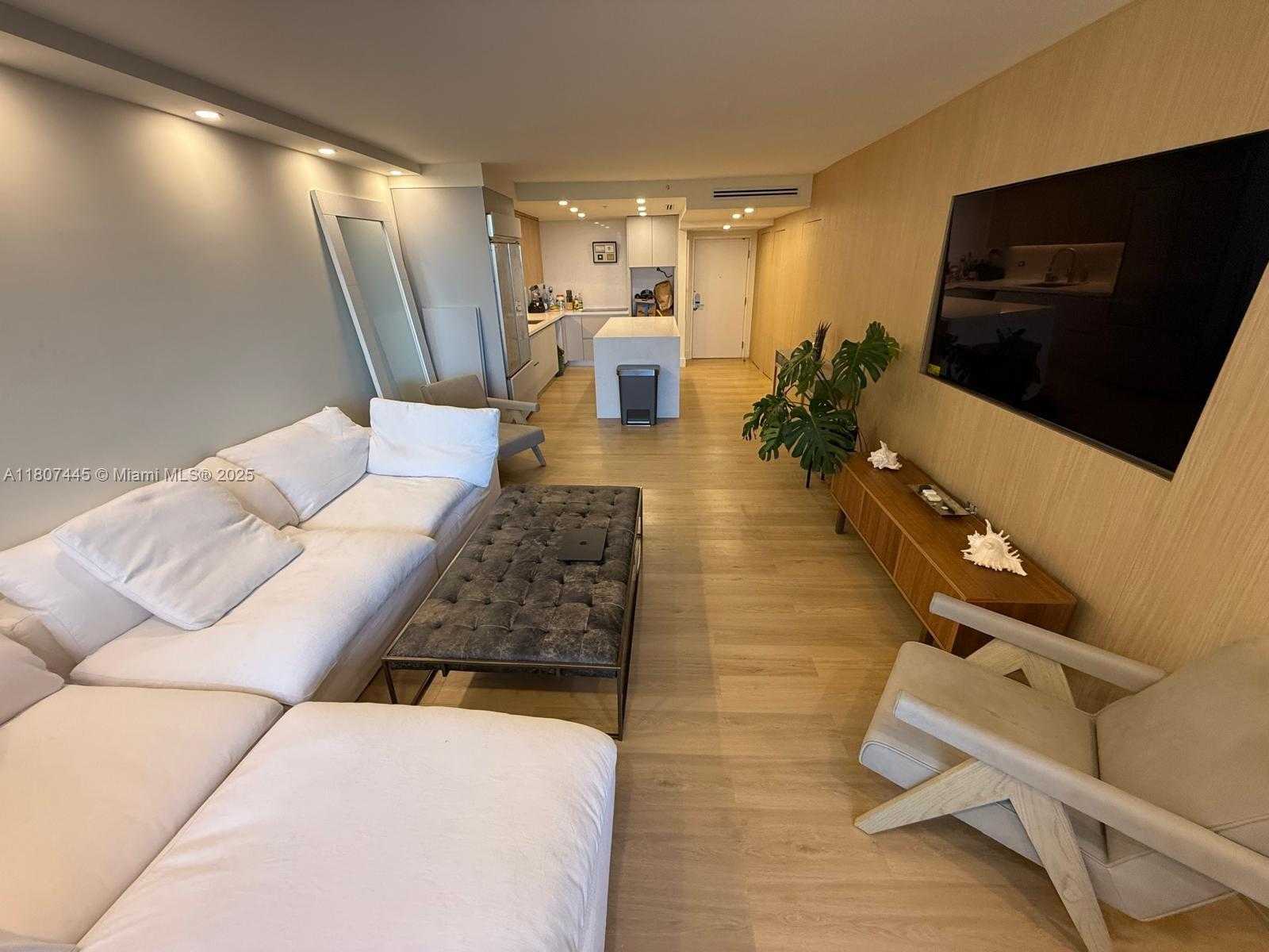 Small Image of 2301 COLLINS AVE #525, Miami Beach Number 9