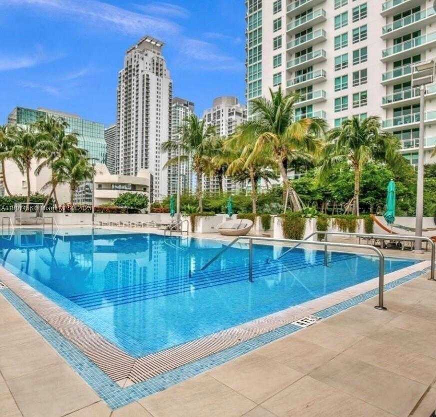 Small Image of 950 BRICKELL BAY DR #2406, Miami Number 23