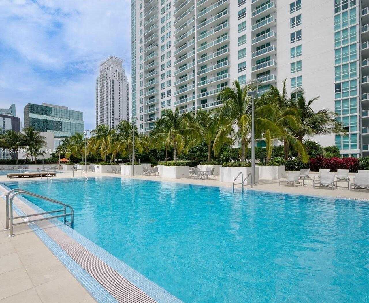 Small Image of 950 BRICKELL BAY DR #2406, Miami Number 25