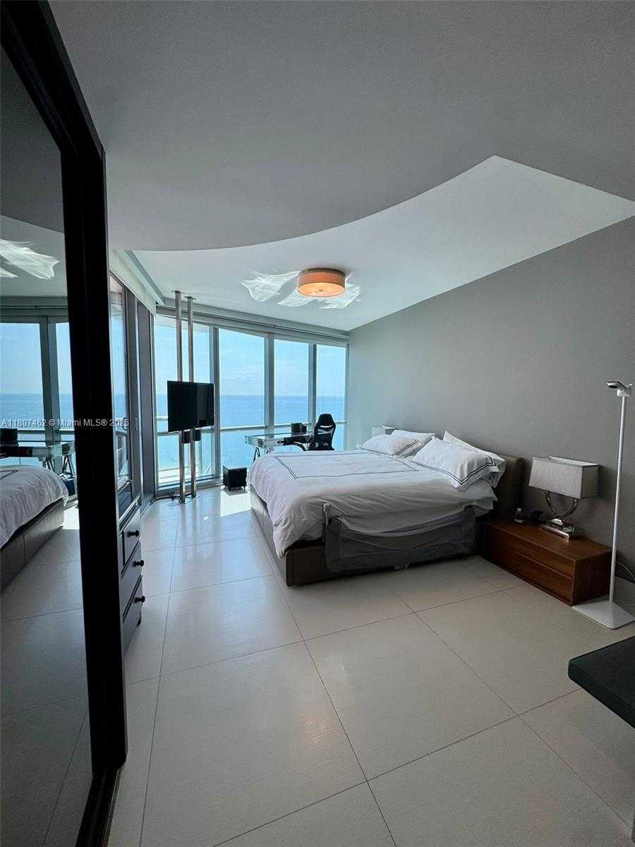 Small Image of 17121 COLLINS AVE #2704, Sunny Isles Beach Number 10