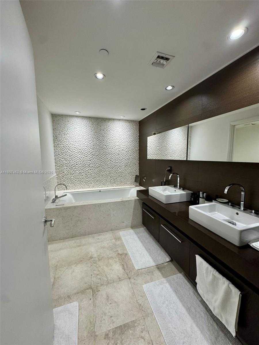 Small Image of 17121 COLLINS AVE #2704, Sunny Isles Beach Number 12