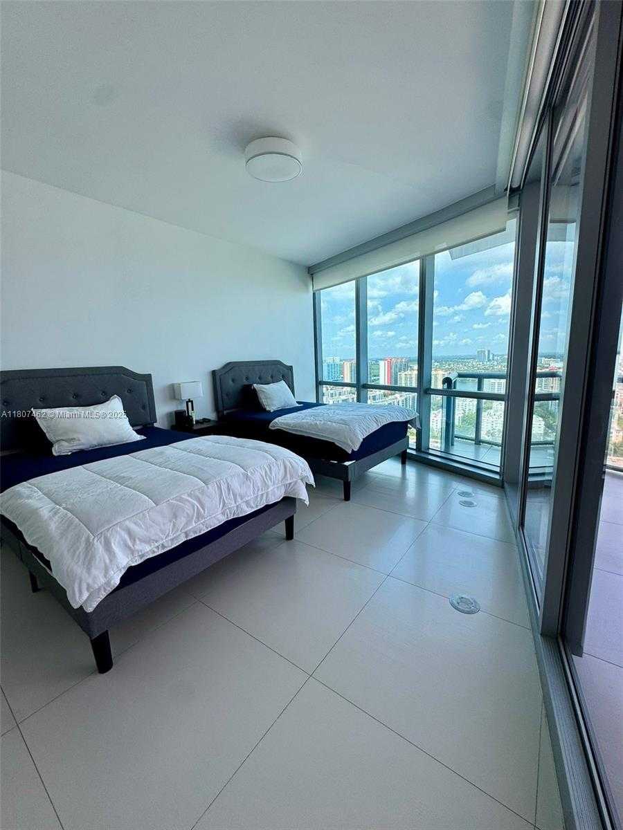 Small Image of 17121 COLLINS AVE #2704, Sunny Isles Beach Number 13
