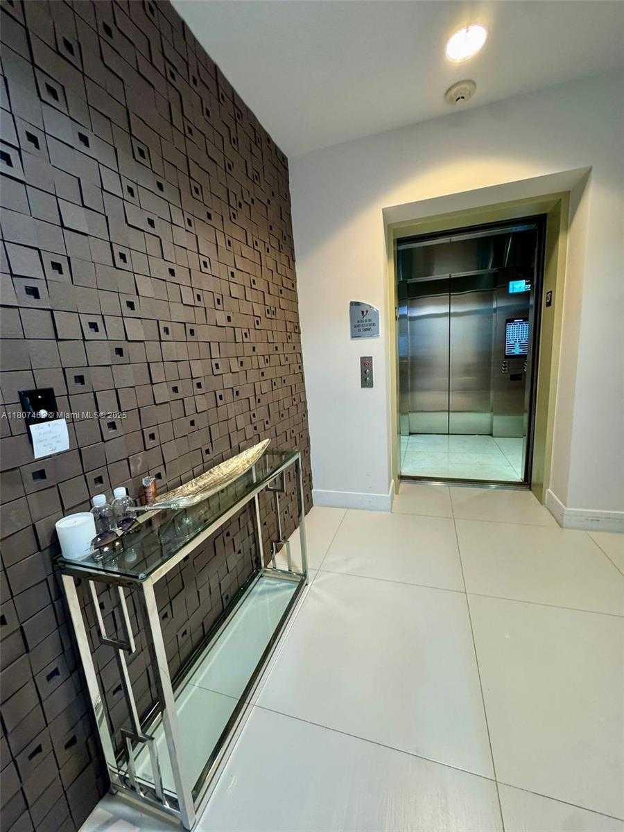 Small Image of 17121 COLLINS AVE #2704, Sunny Isles Beach Number 3