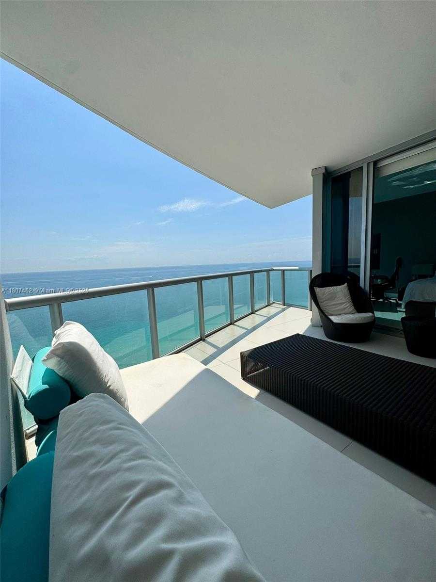 Small Image of 17121 COLLINS AVE #2704, Sunny Isles Beach Number 6