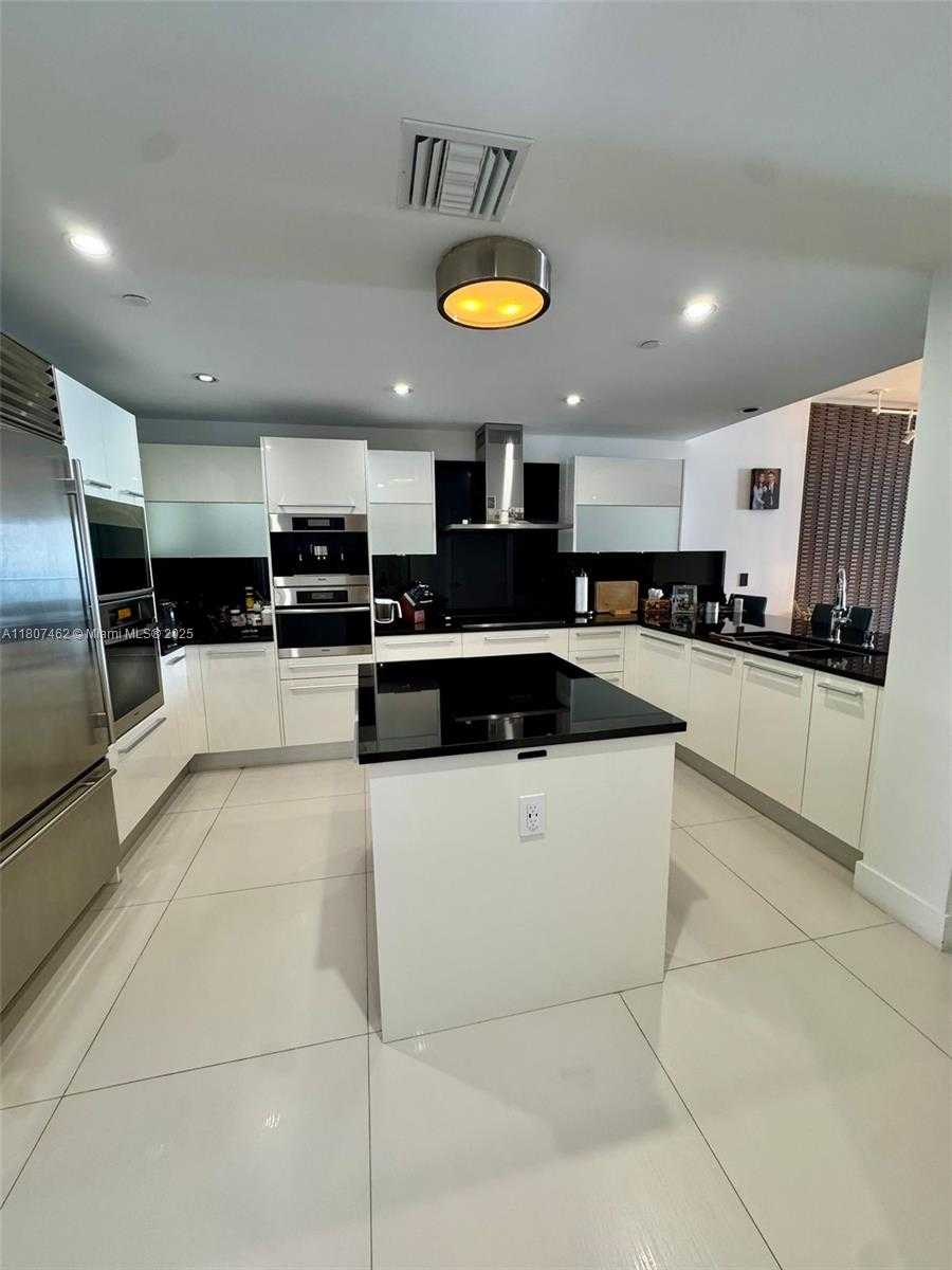 Small Image of 17121 COLLINS AVE #2704, Sunny Isles Beach Number 8