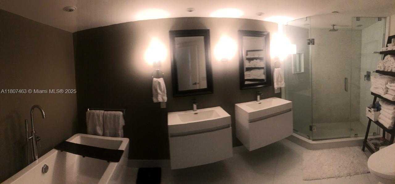 Small Image of 3640 YACHT CLUB DR #1805, Aventura Number 15