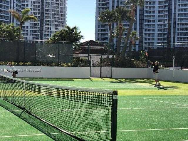 Small Image of 3640 YACHT CLUB DR #1805, Aventura Number 28