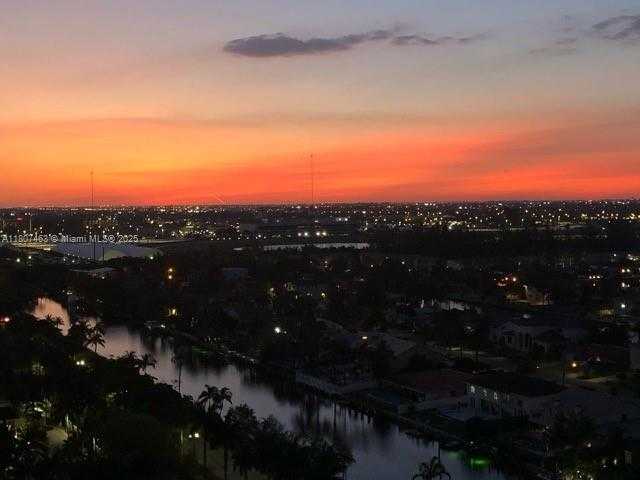Small Image of 3640 YACHT CLUB DR #1805, Aventura Number 3