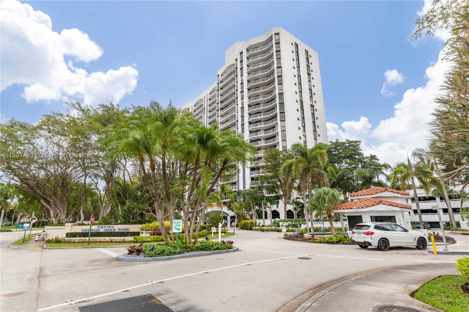 Small Image of 3640 YACHT CLUB DR #1805, Aventura Number 31