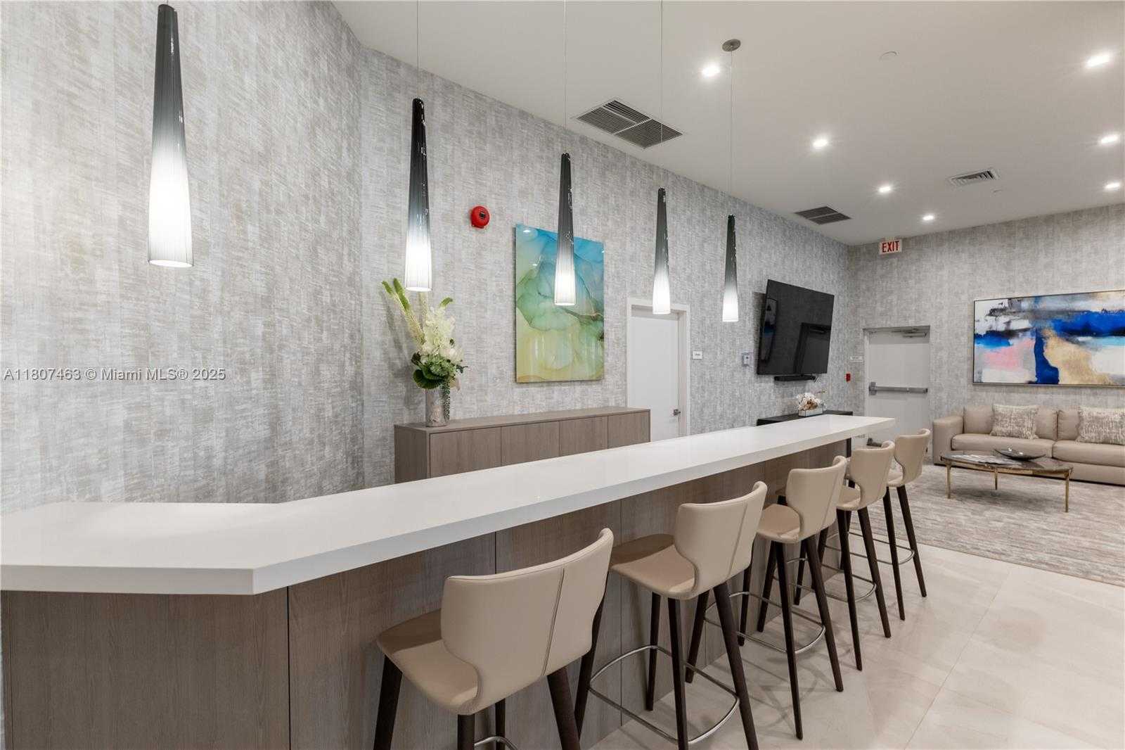 Small Image of 3640 YACHT CLUB DR #1805, Aventura Number 34
