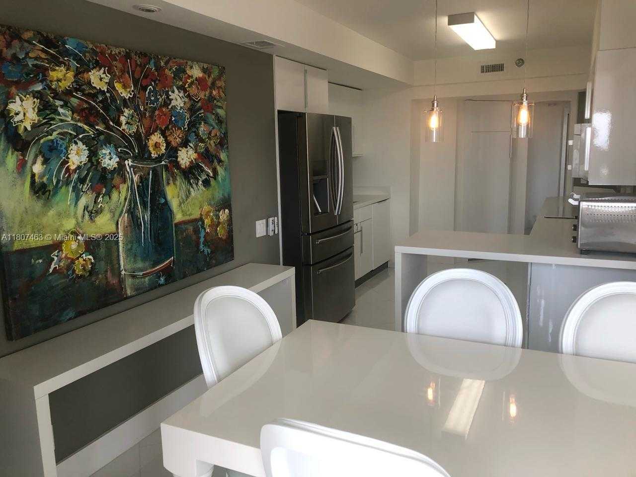 Small Image of 3640 YACHT CLUB DR #1805, Aventura Number 8