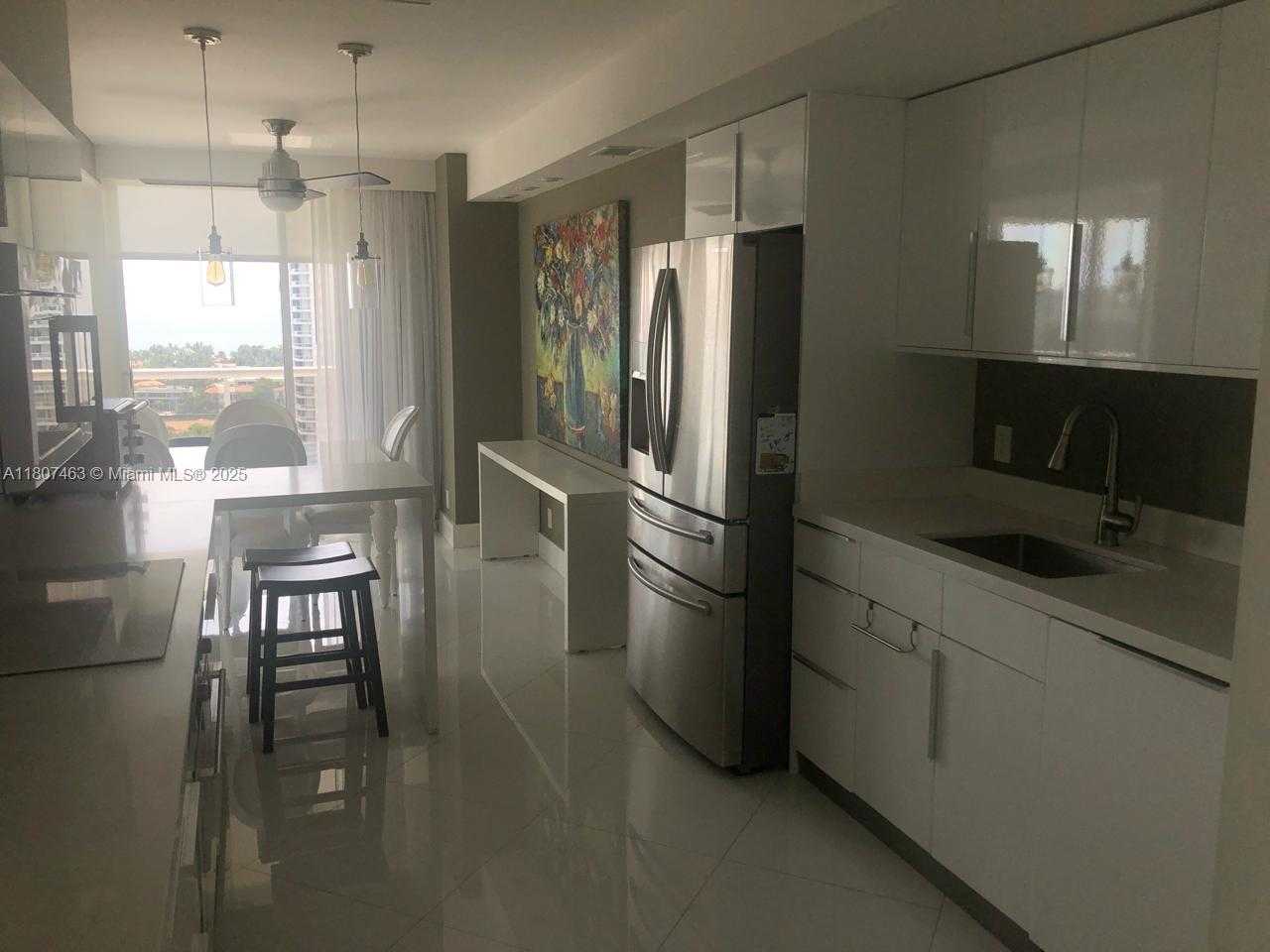 Small Image of 3640 YACHT CLUB DR #1805, Aventura Number 9