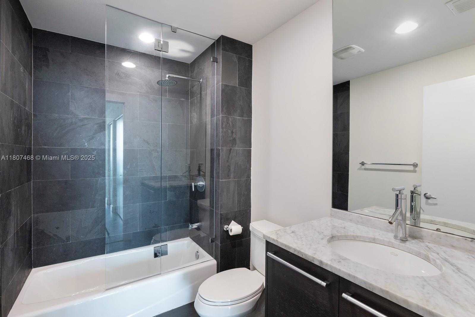Small Image of 900 BISCAYNE BLVD #5606, Miami Number 20