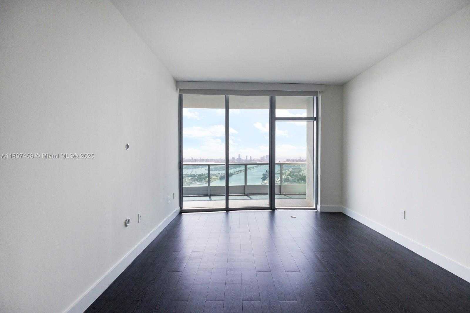 Small Image of 900 BISCAYNE BLVD #5606, Miami Number 23