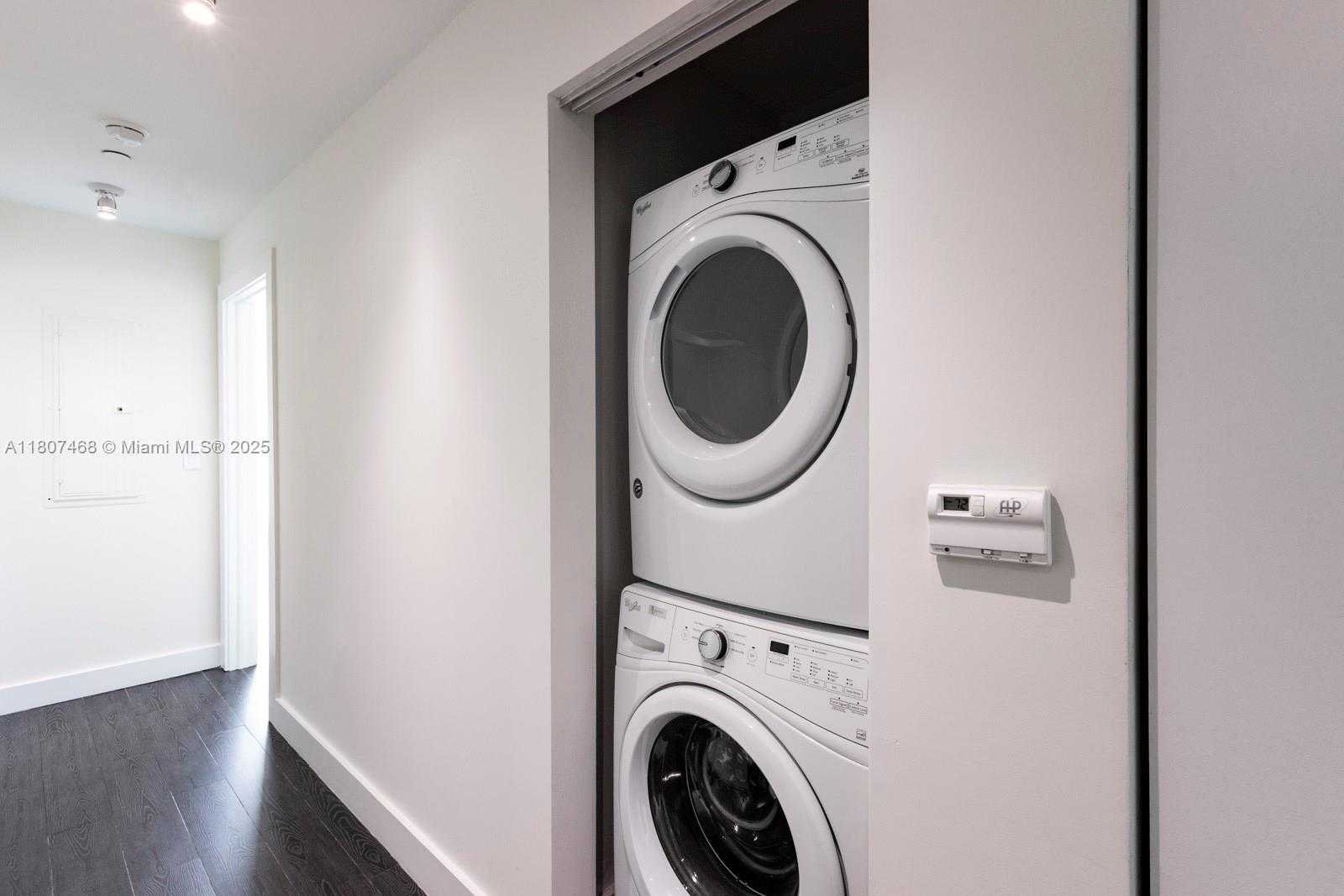 Small Image of 900 BISCAYNE BLVD #5606, Miami Number 27