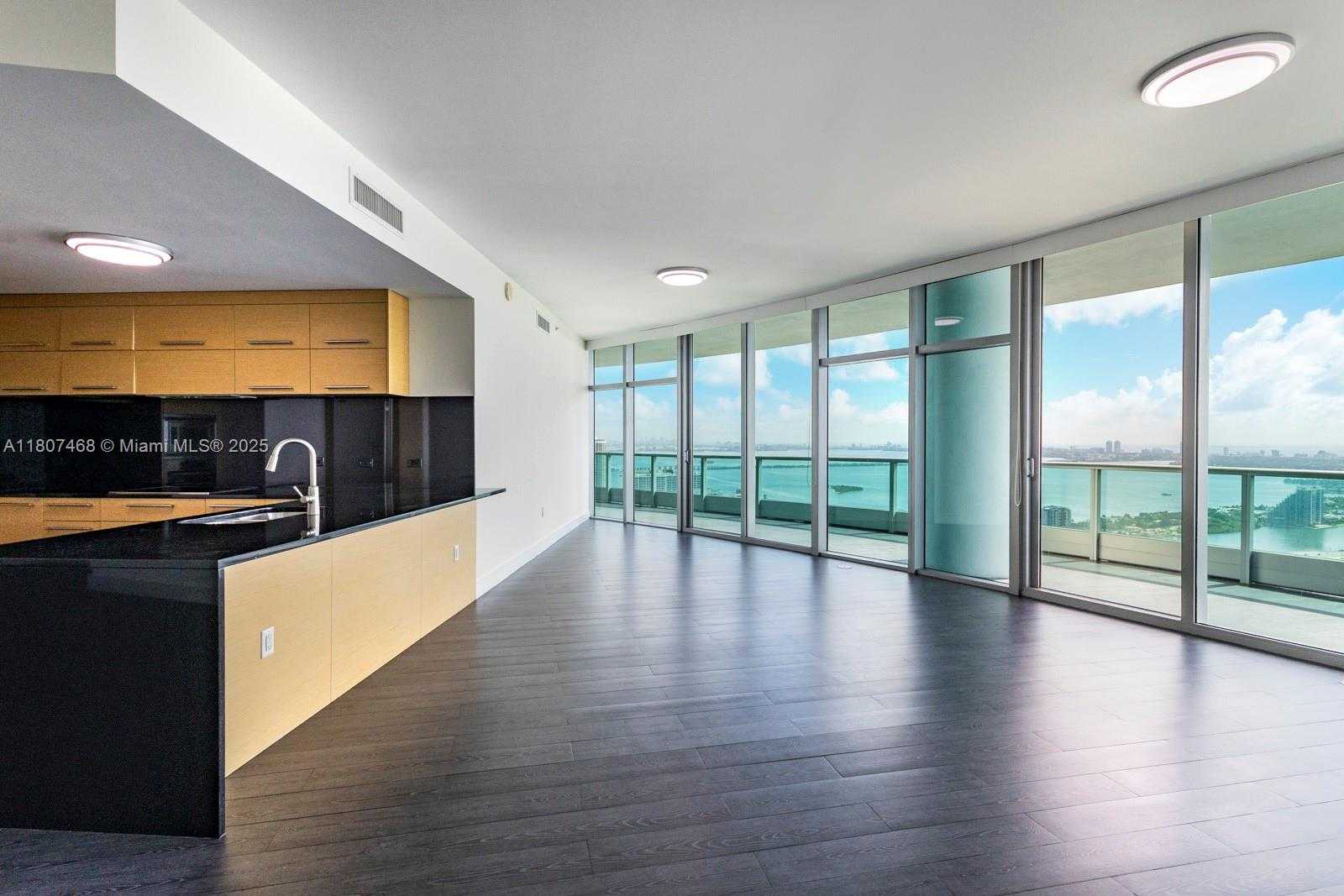 Small Image of 900 BISCAYNE BLVD #5606, Miami Number 3