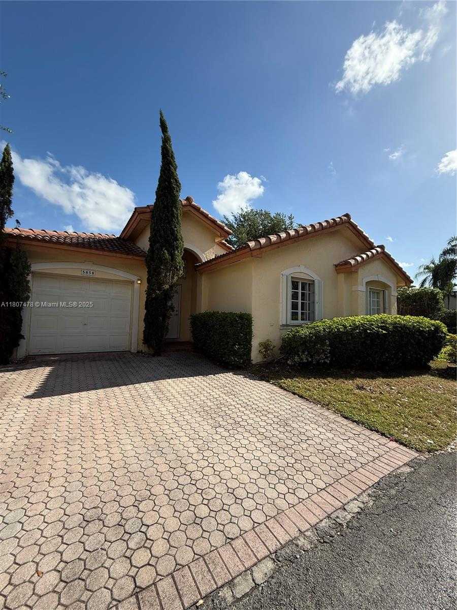 Small Image of 5858 NORTH WEST 113TH PL, Doral Number 13
