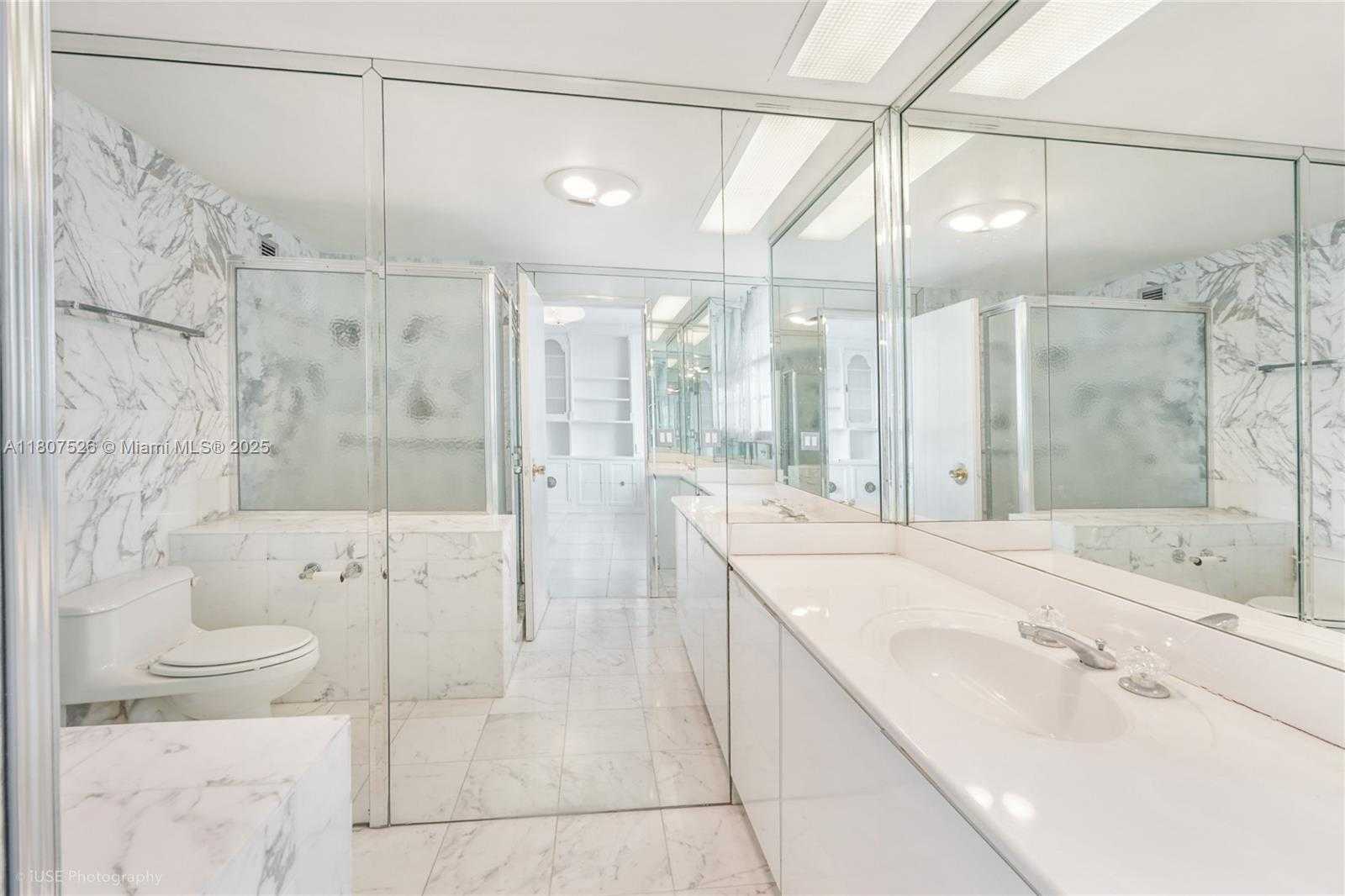 Small Image of 5255 COLLINS AVE #14D, Miami Beach Number 11