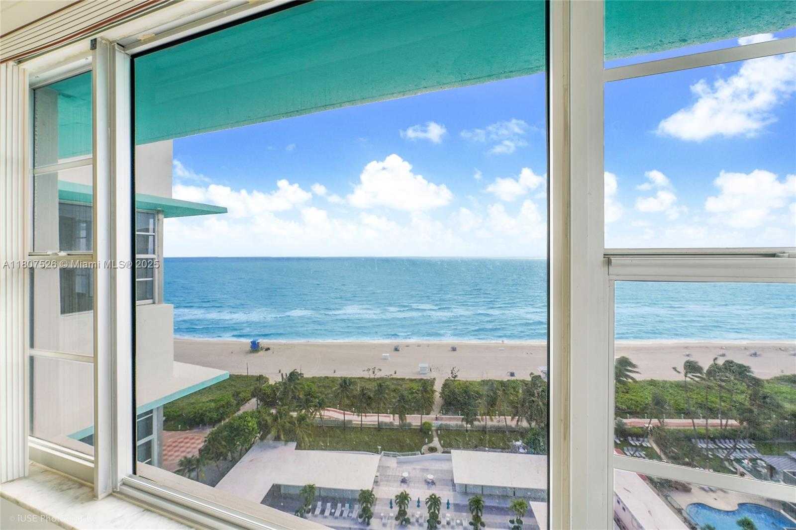 Small Image of 5255 COLLINS AVE #14D, Miami Beach Number 2