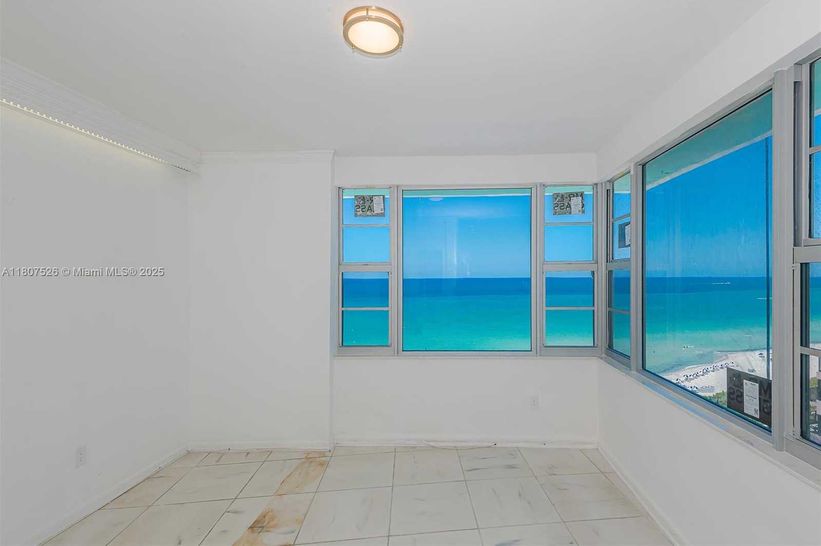 Small Image of 5255 COLLINS AVE #14D, Miami Beach Number 20