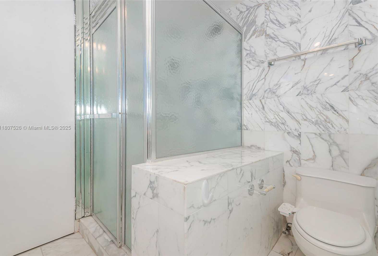 Small Image of 5255 COLLINS AVE #14D, Miami Beach Number 31