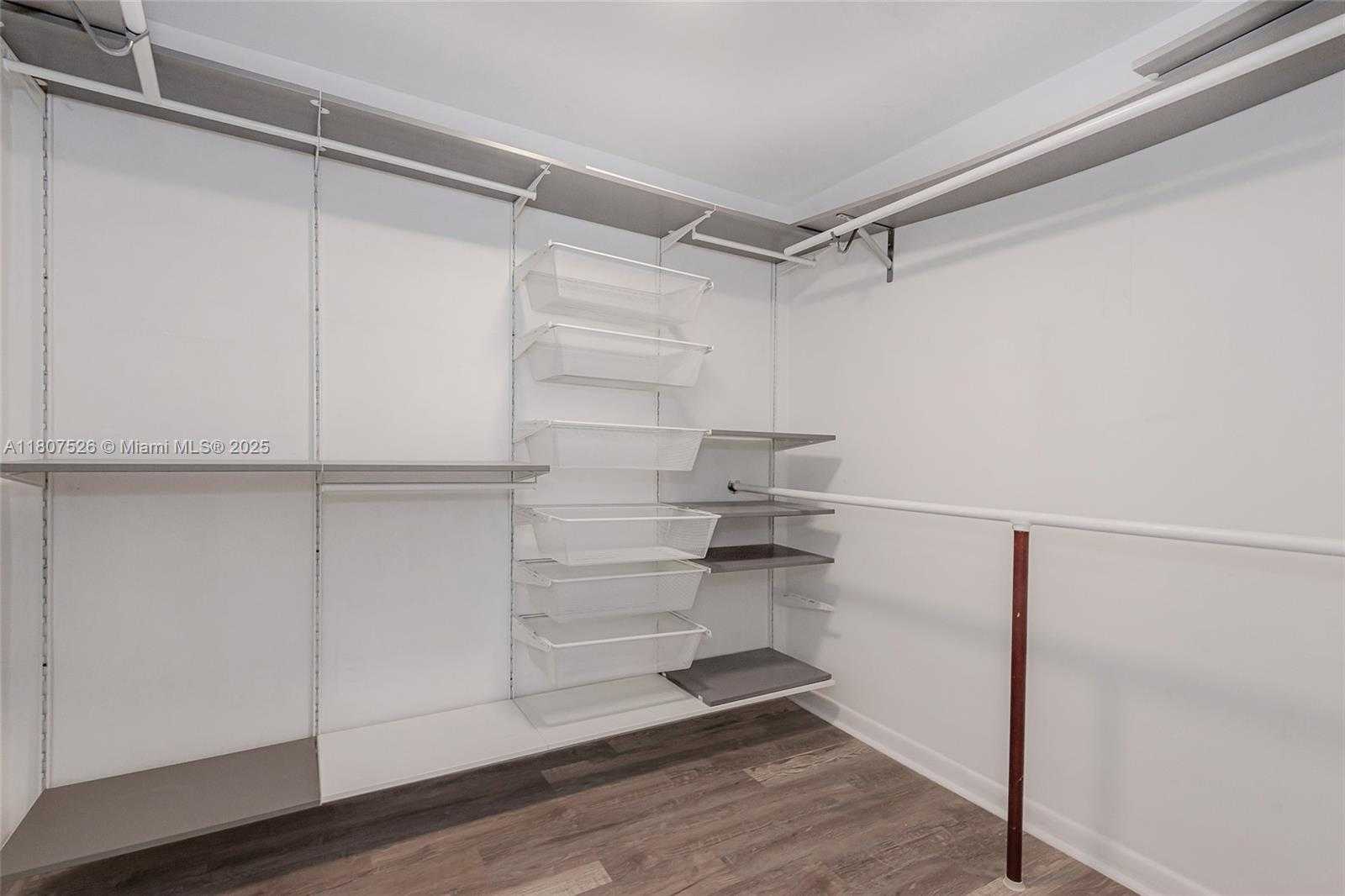 Small Image of 5255 COLLINS AVE #14D, Miami Beach Number 37