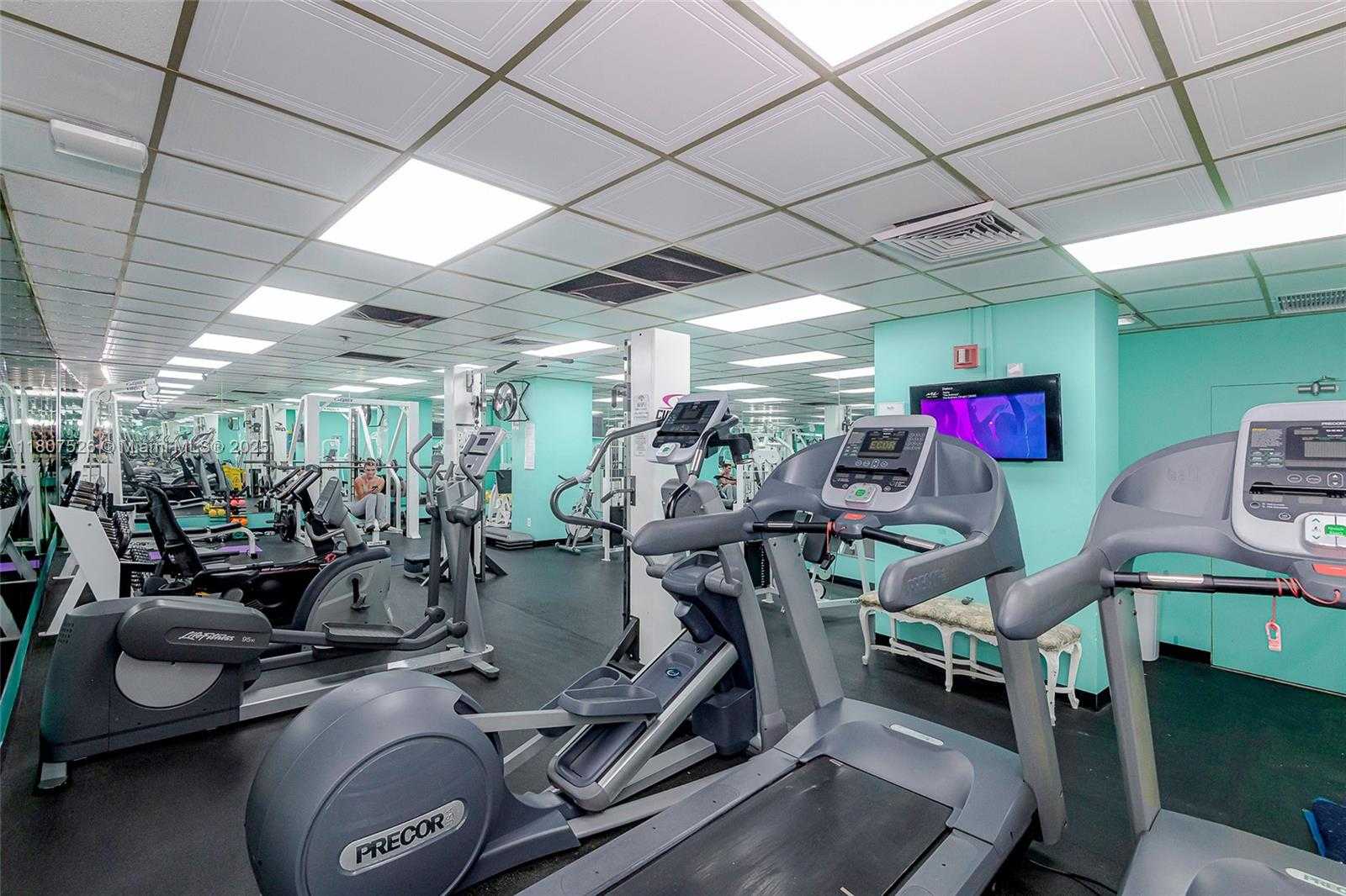 Small Image of 5255 COLLINS AVE #14D, Miami Beach Number 42