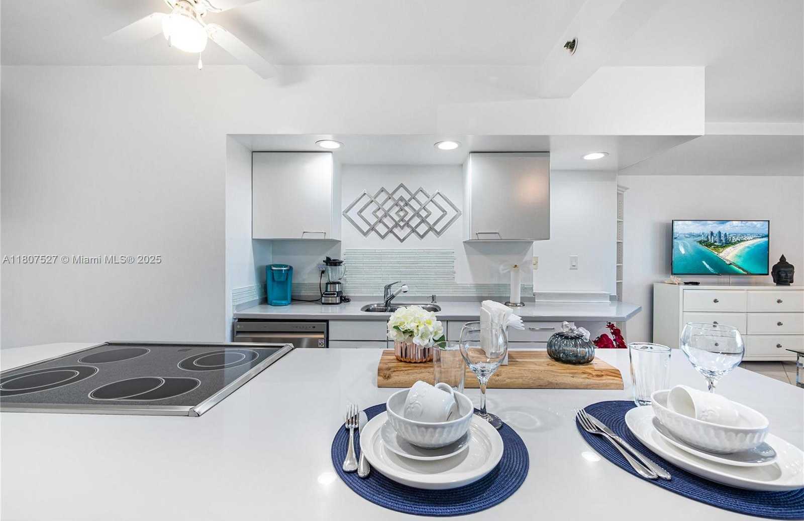 Small Image of 100 LINCOLN RD #515, Miami Beach Number 11