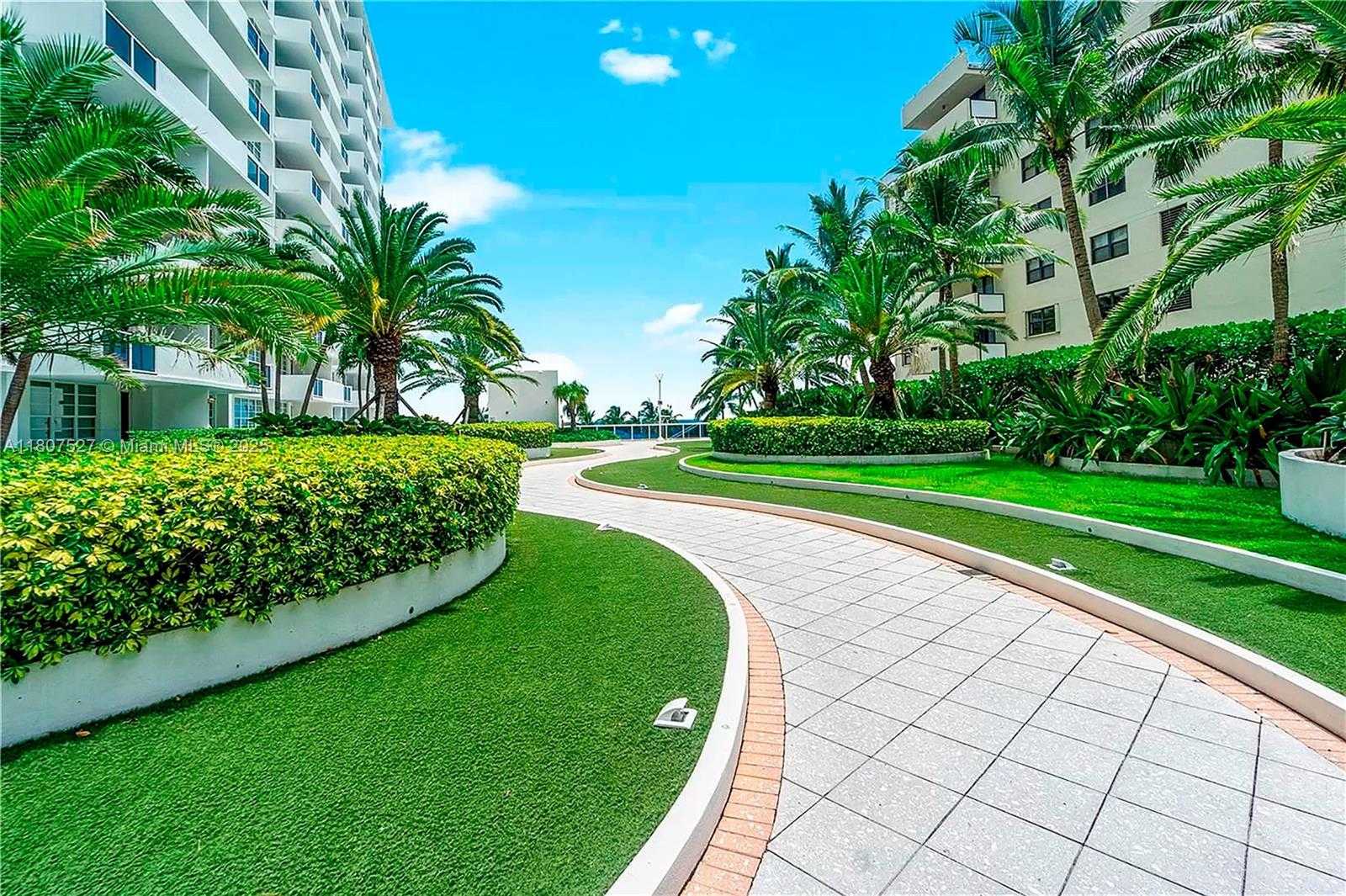 Small Image of 100 LINCOLN RD #515, Miami Beach Number 19