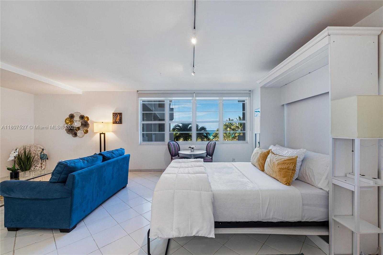 Small Image of 100 LINCOLN RD #515, Miami Beach Number 2