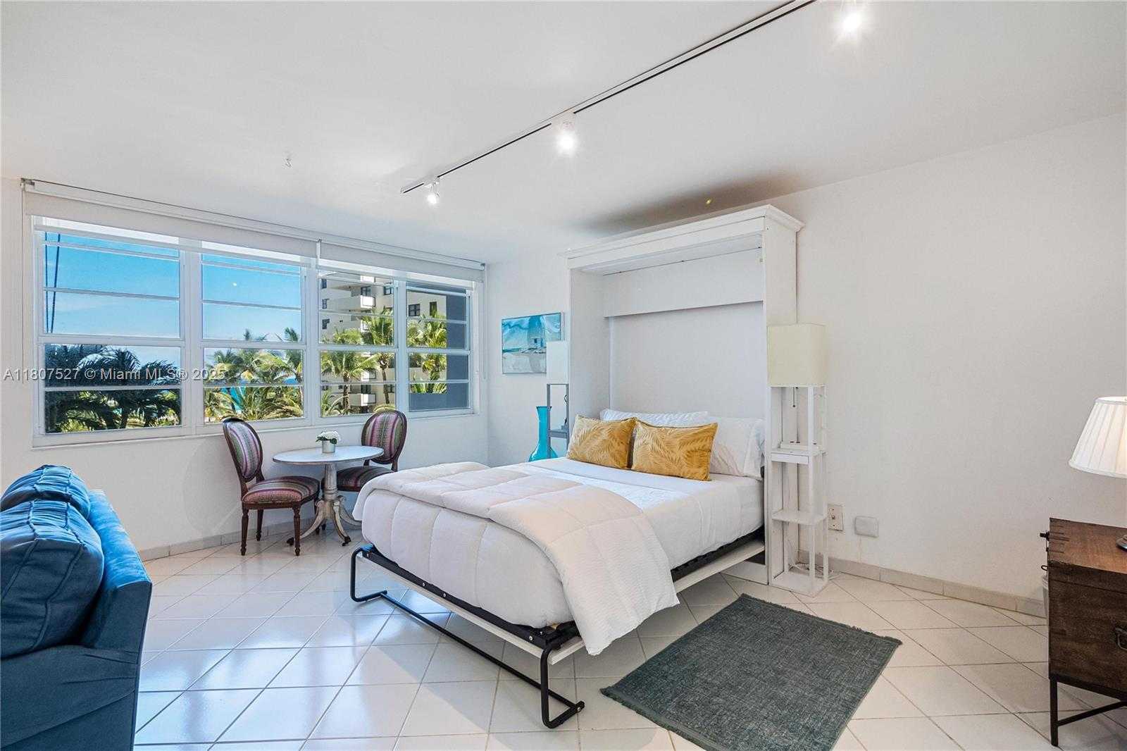 Small Image of 100 LINCOLN RD #515, Miami Beach Number 3
