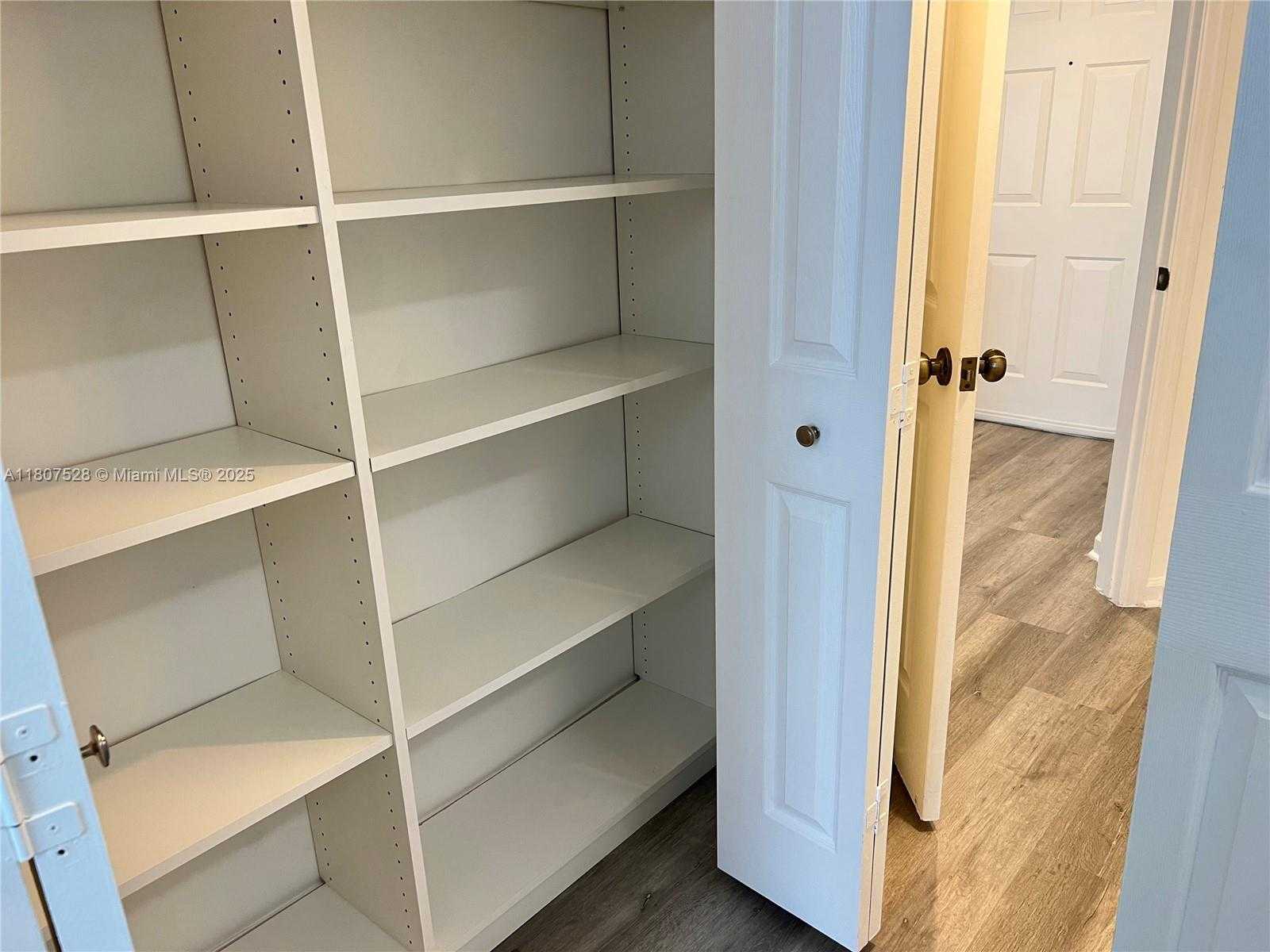 Small Image of 17150 NORTH BAY RD #2814, Sunny Isles Beach Number 23