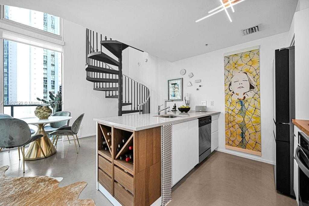 Small Image of 300 SOUTH BISCAYNE BLVD #L-1232, Miami Number 15