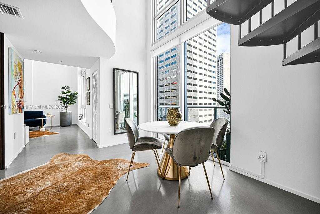 Small Image of 300 SOUTH BISCAYNE BLVD #L-1232, Miami Number 22