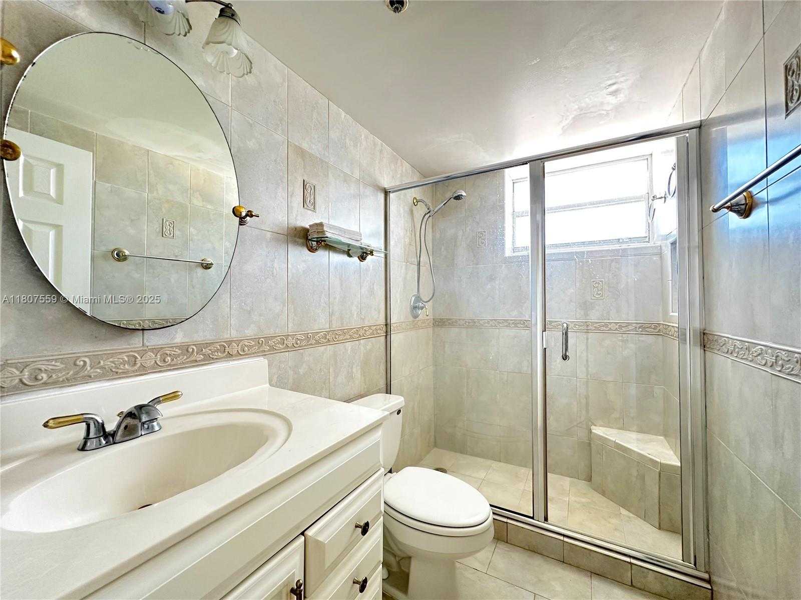 Small Image of 2829 INDIAN CREEK DR #1105, Miami Beach Number 10