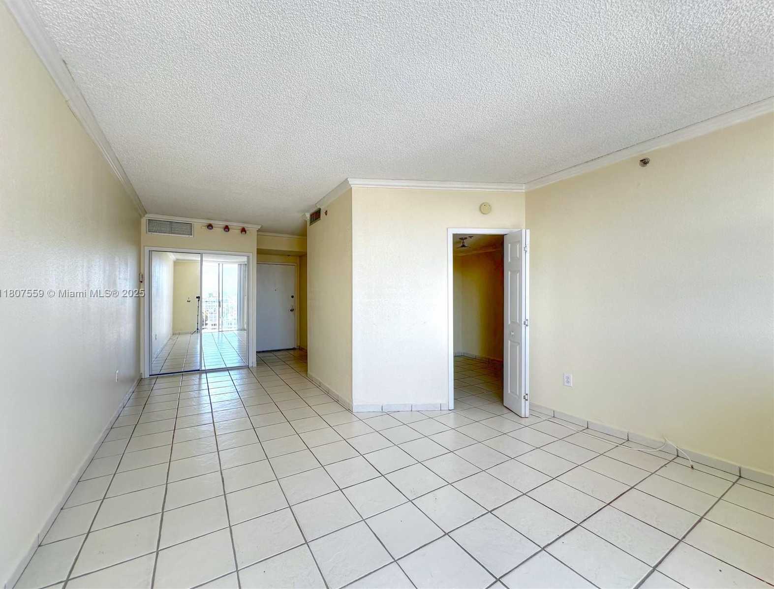 Small Image of 2829 INDIAN CREEK DR #1105, Miami Beach Number 6