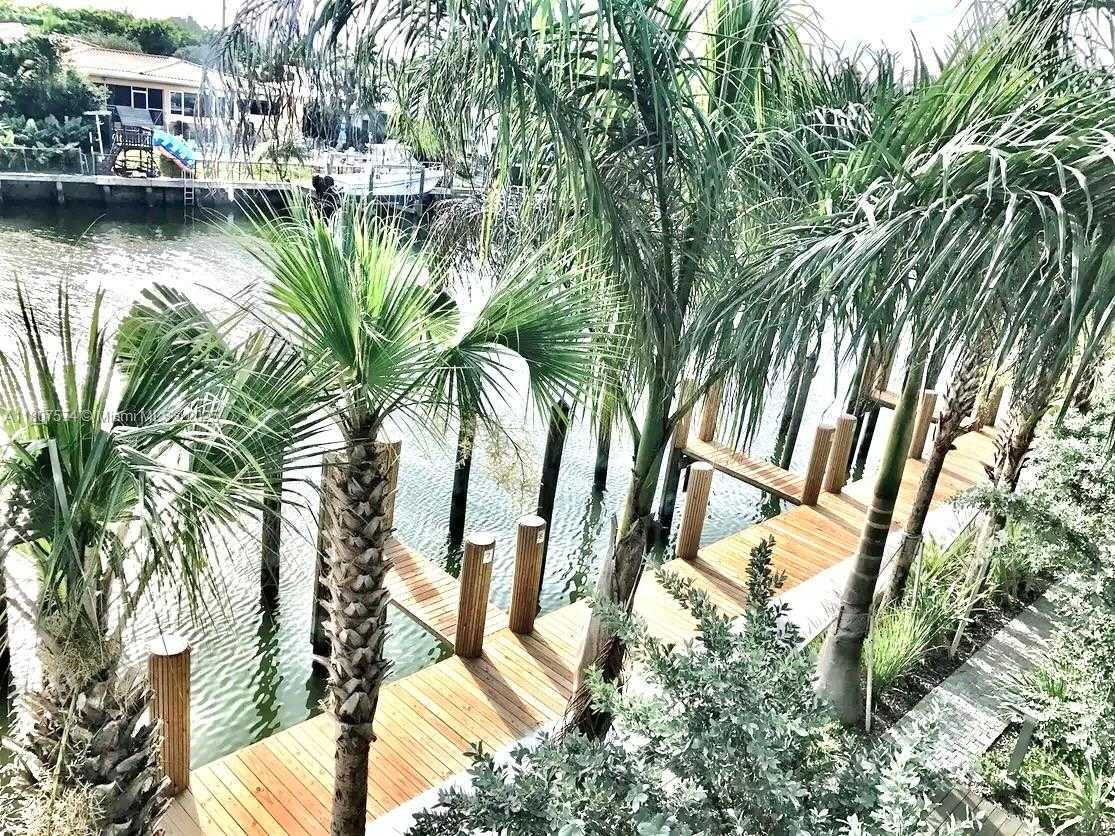 Small Image of 9940 WEST BAY HARBOR DR #5A-N, Bay Harbor Islands Number 40