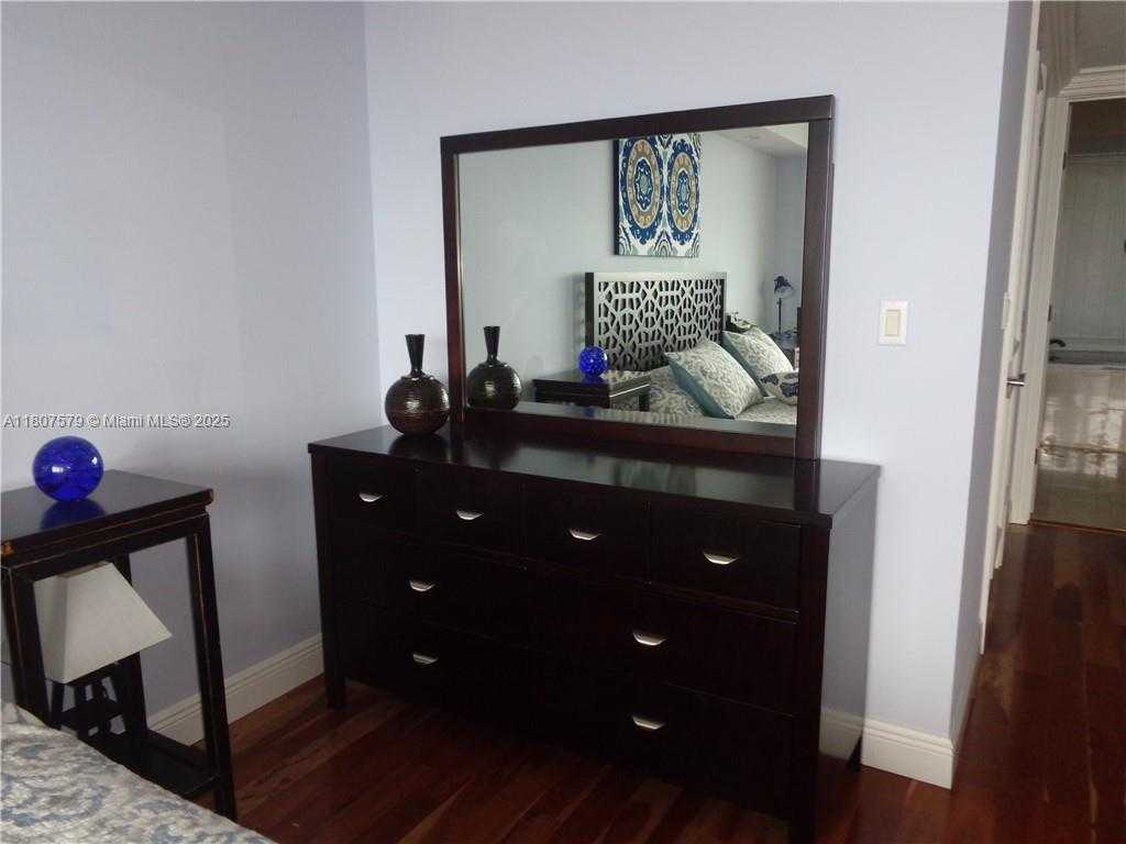 Small Image of 1830 SOUTH OCEAN DR #4910, Hallandale Beach Number 11
