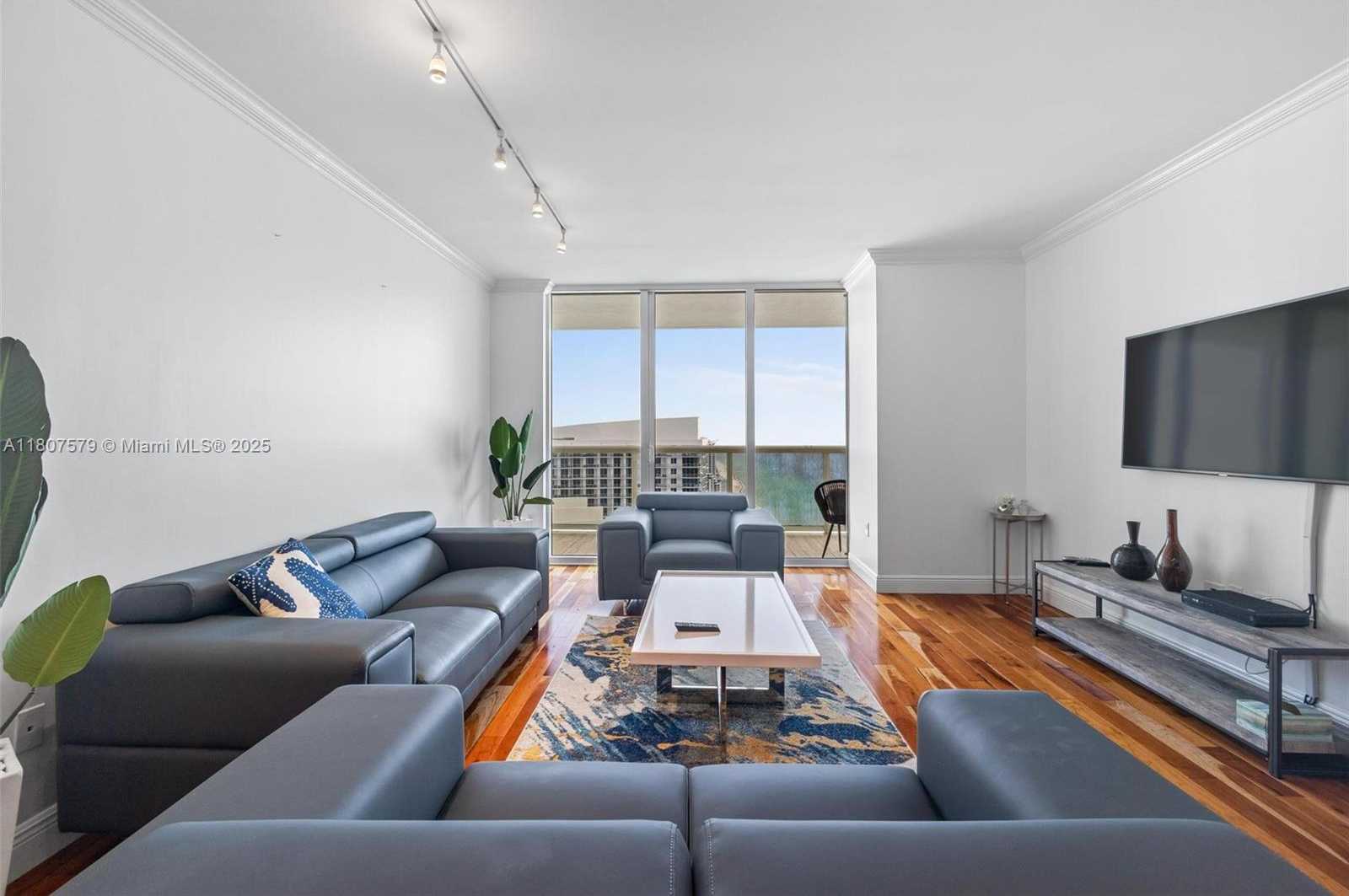 Small Image of 1830 SOUTH OCEAN DR #4910, Hallandale Beach Number 2