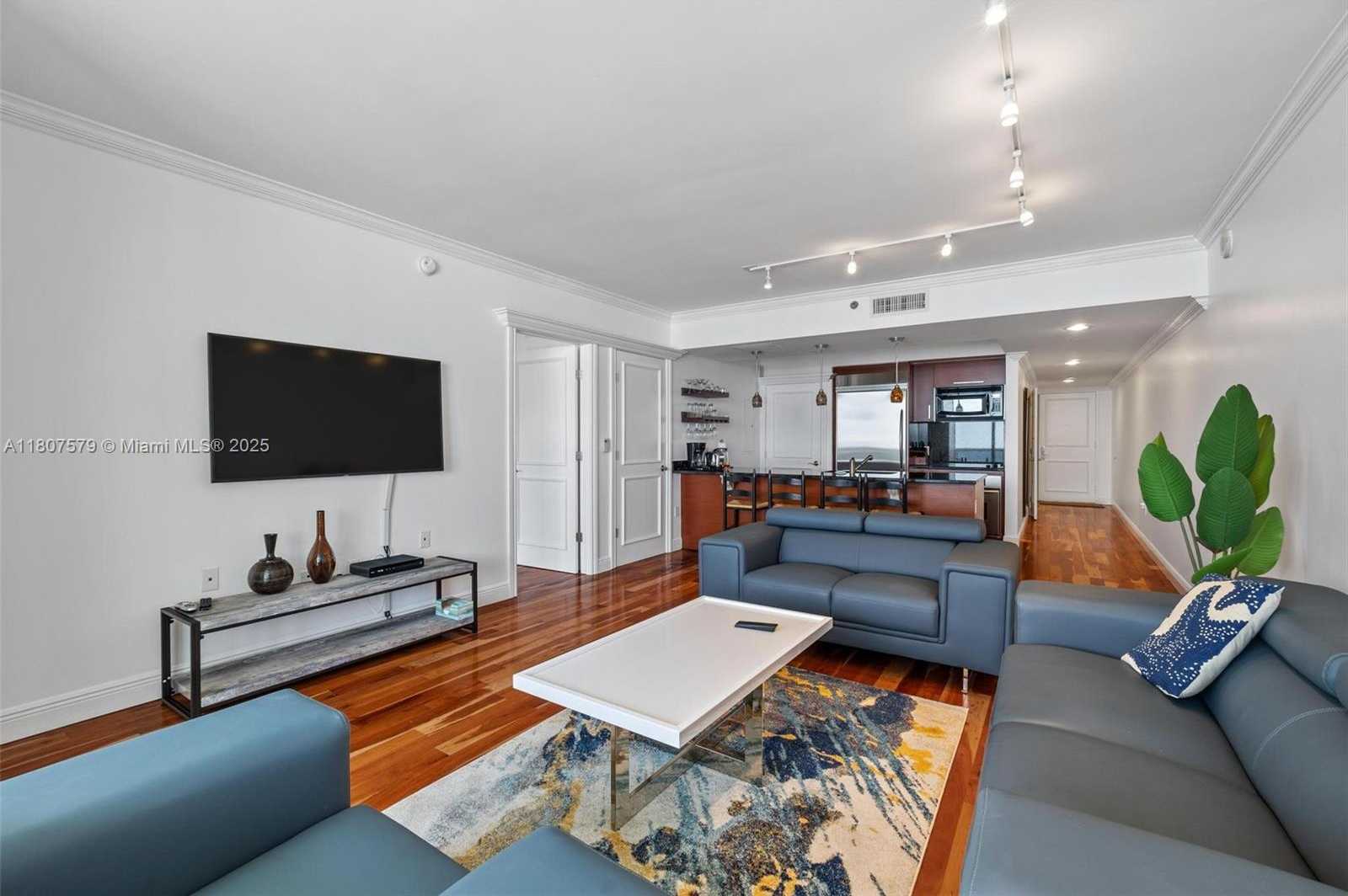 Small Image of 1830 SOUTH OCEAN DR #4910, Hallandale Beach Number 3