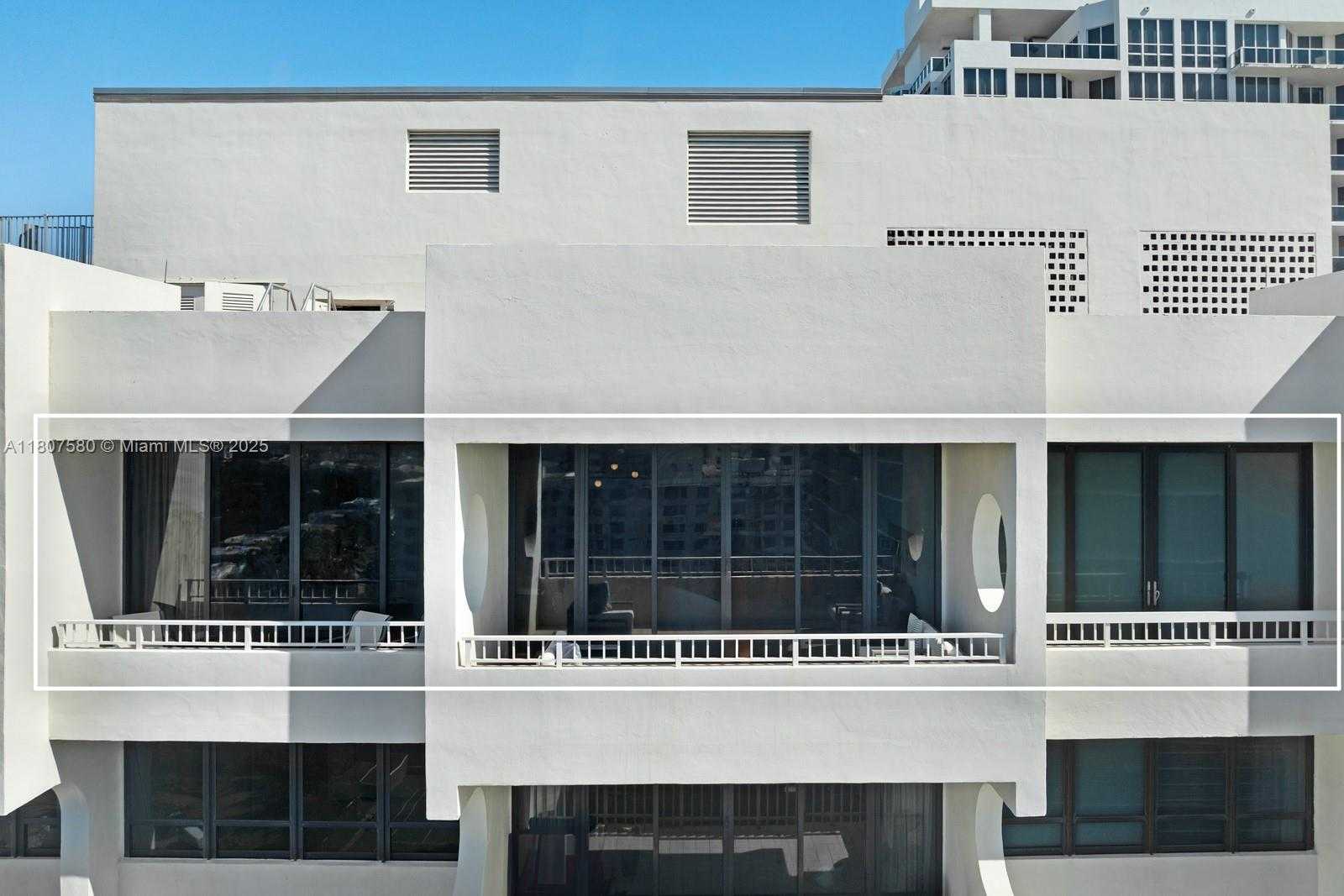 Small Image of 10205 COLLINS AVE #PH3, Bal Harbour Number 23